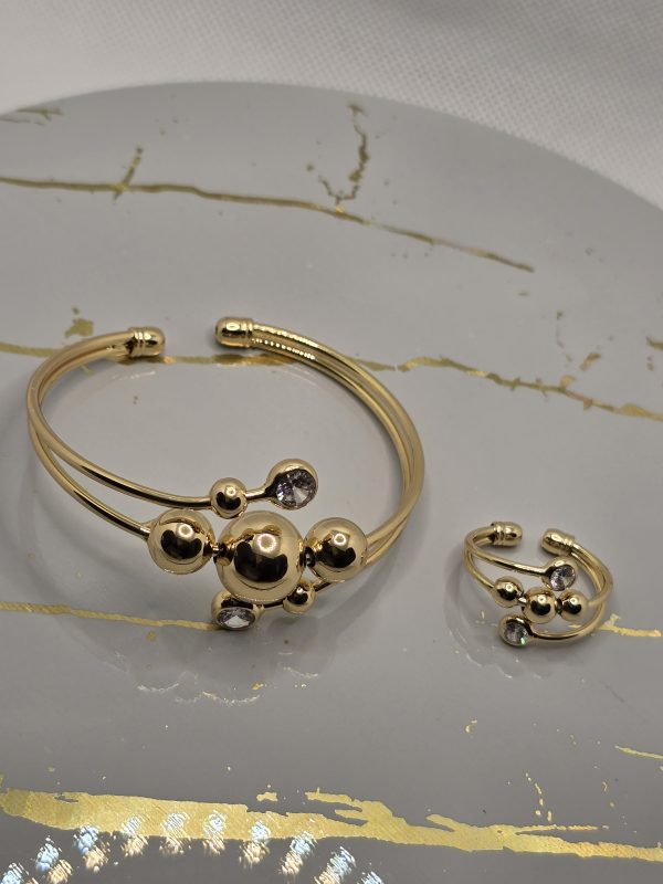 Non tarnish bracelet with ring