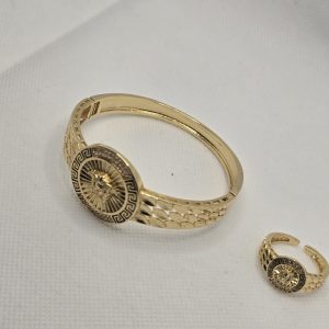 Non tarnish bracelet with ring