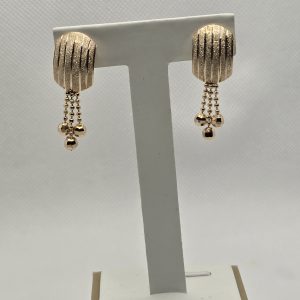 Non-tarnish earrings