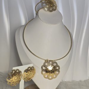 Gold plated jewellery set