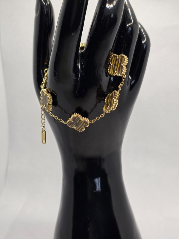 Clove Non-tarnish bracelets