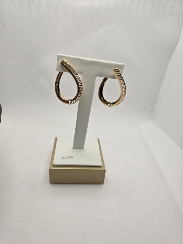 Non-tarnish earrings