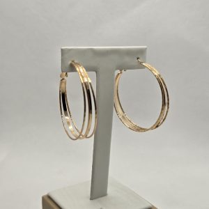 Non-tarnish earrings
