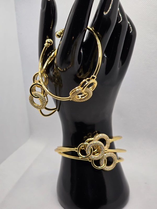 Non-tarnish  3 set gold bracelet - Image 2