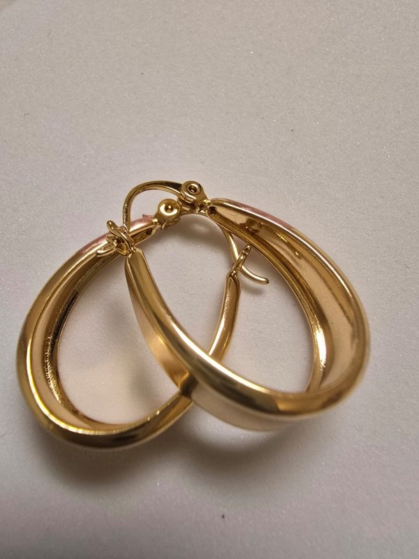 Non tarnish earring
