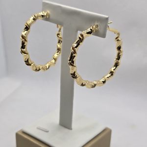 Non tarnish earring
