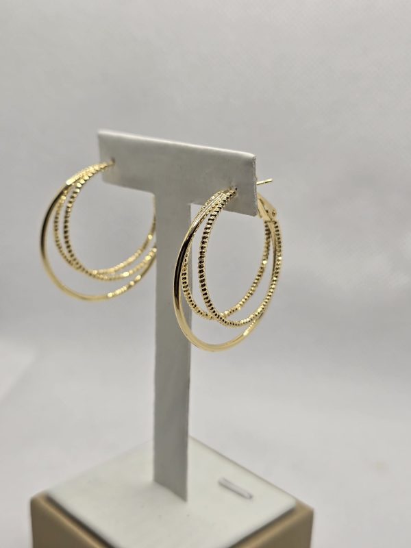 Non-tarnish earrings
