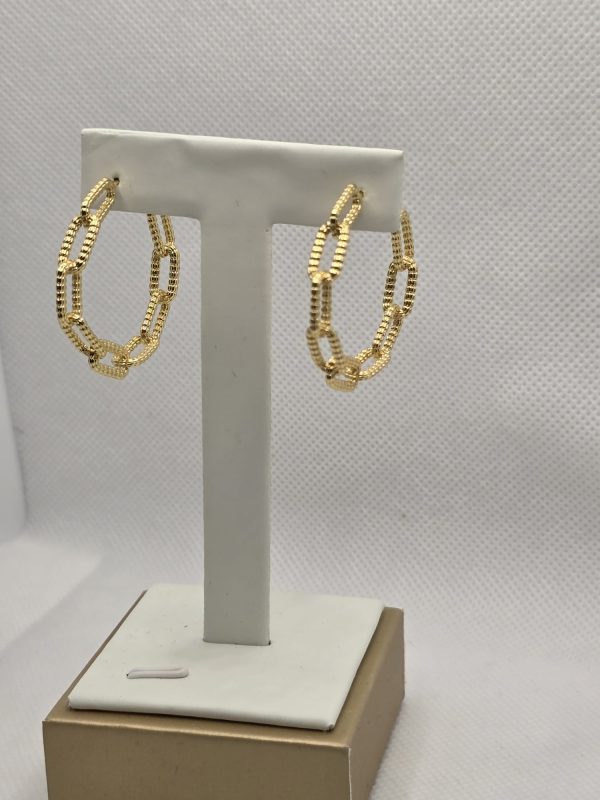 Non tarnish earring