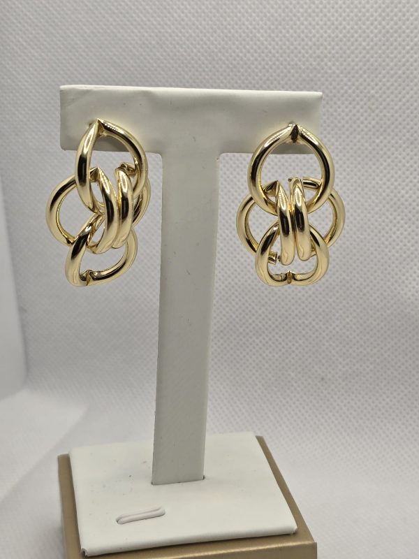 Non tarnish earring