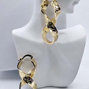 Non-tarnish earrings