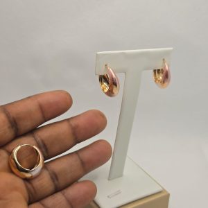 Non-tarnish earrings