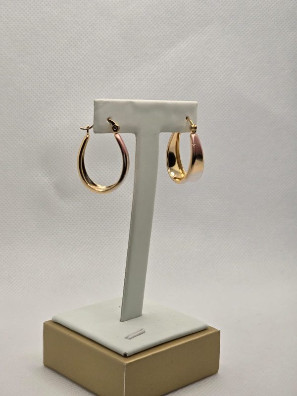 Non-tarnish earrings